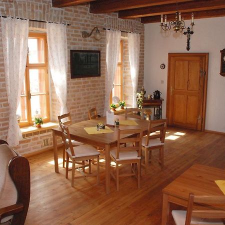 Rekreacni Areal Dvur Honetice Hotel Екстериор снимка