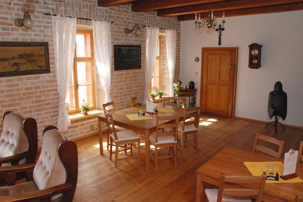 Rekreacni Areal Dvur Honetice Hotel Екстериор снимка