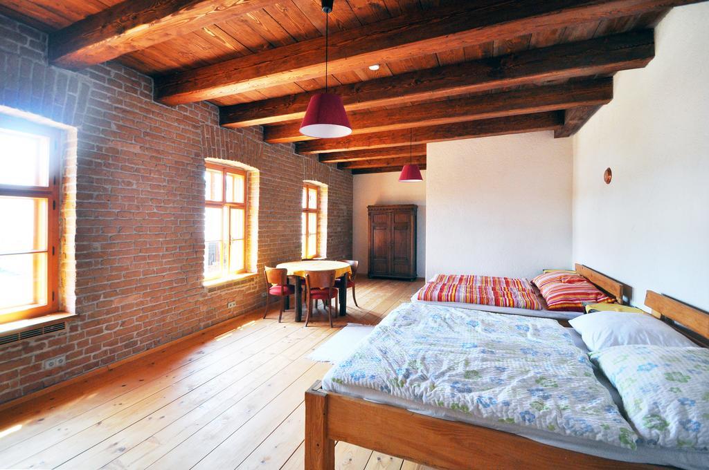 Rekreacni Areal Dvur Honetice Hotel Екстериор снимка